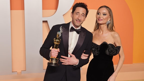Adrien Brody und Georgina Chapman auf dem roten Teppich