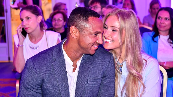 Daniel Aminati und Patrice Aminati zu Gast auf dem roten Teppich bei der Ernstings family Fashion Show 2023.
