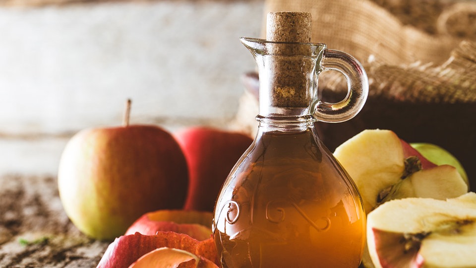 Buvez et perdez du poids en même temps – perdez du poids avec du vinaigre de cidre de pomme sain : cet effet existe