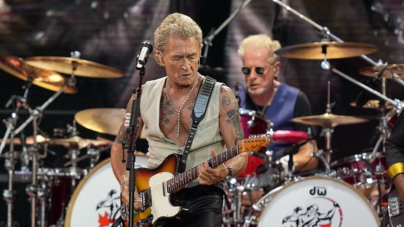 Peter Maffay und Bertram Engel auf der Bühne