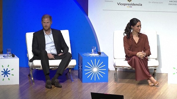 Prinz Harry und Meghan bei einer öffentlichen Veranstaltung 