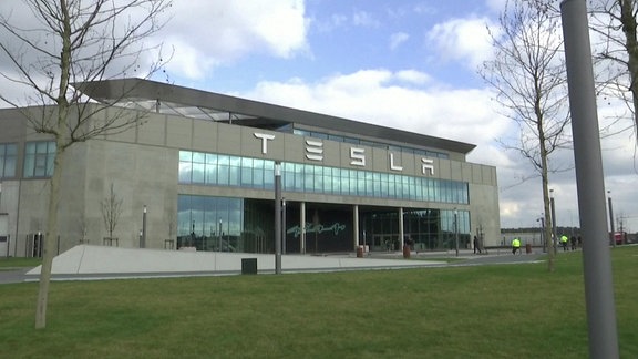 Tesla-Firmengebäude