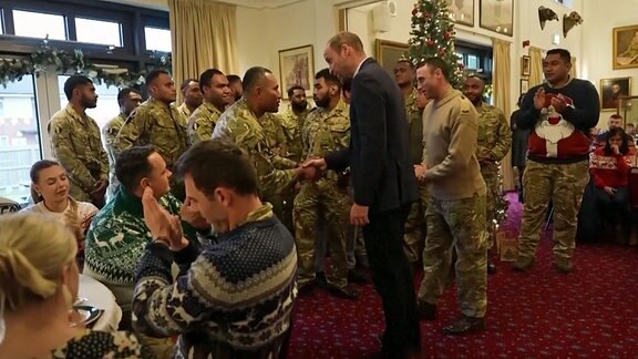 Prinz William besucht Soldaten