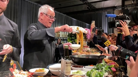 Starkoch Wolfgang Puck präsentiert sein Oskar-Menü