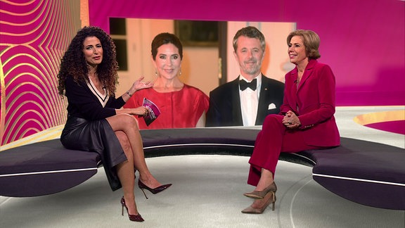 König Frederik und seine Frau Mary Elizabeth auf einem Foto in einer Brisant-Sendung.