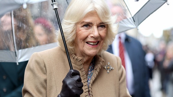 Königin Camilla bei einem Besuch im Beaney House of Art & Knowledge in Canterbury, Vereinigtes Königreich.