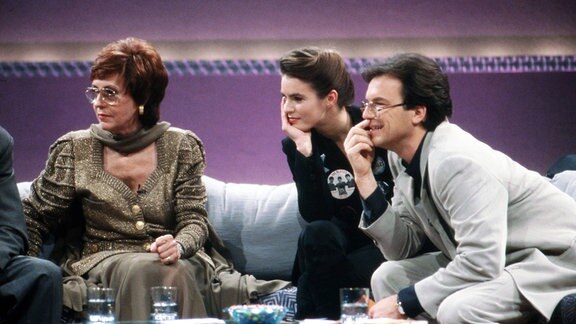 Gaststars Caterina Valente, Katharina Kati Witt und Moderator Wolfgang Lippert.