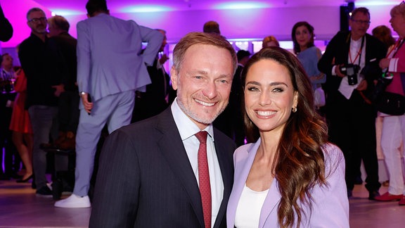 Christian Lindner, Franca Lehfeldt bei der Bertelsmann Sommerparty in der Bertelsmann Repräsentanz Berlin.
