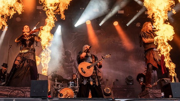 Feuerschwanz live auf dem M'era Luna Festival 2022
