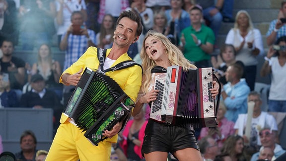 Florian Silberweisen und Melissa Naschenweng