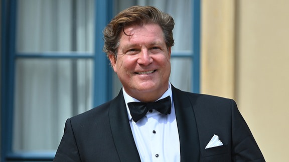 Francis Fulton-Smith