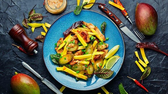 Gegrilltes Hähnchen mit Mango