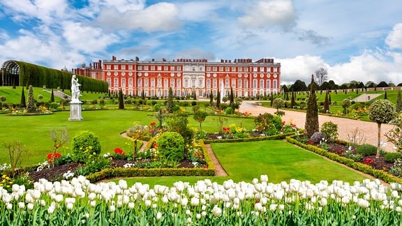 Hampton Court palace