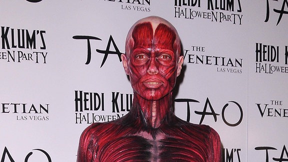Heidi Klum verkleidet für Halloween