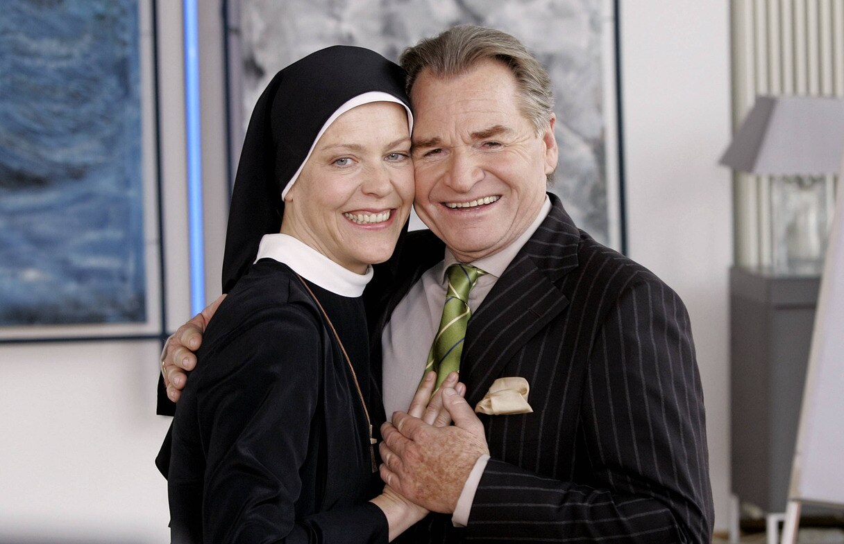 Schauspieler Janina Hartwig (GER/Schwester Hanna Jakobi) und Fritz Wepper (GER/Bürgermeister Wolfgang Wöllner) anlässlich eines Pressetermins zur ARD Serie - Um Himmels Willen