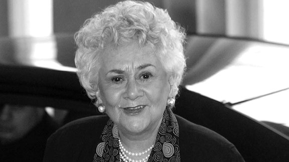 Dame Joan Plowright