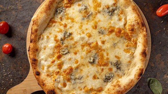 Käse Pizza