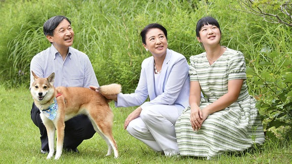 Kaiser Naruhito, Kaiserin Masako und Prinzessin Aiko