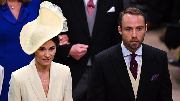 Pippa Middleton und ihr Bruder James bei der Krönuing von König Charles III.