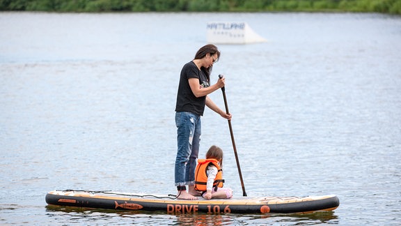Stand Up Paddle mit Familie