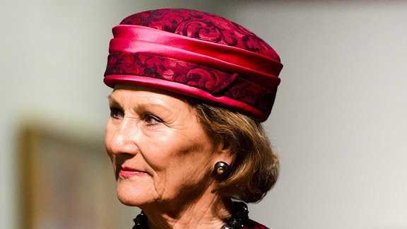 Königin Sonja von Norwegen beim Van Gogh Museum in Amsterdam
