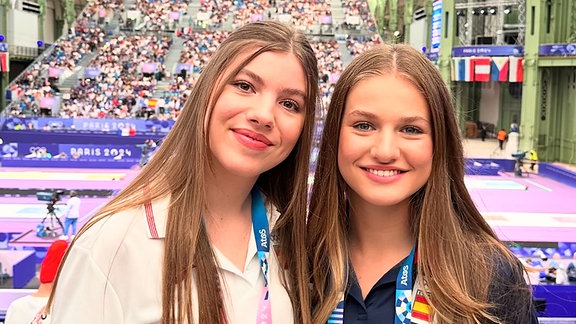 Die Prinzessinnen Leonor und Sofia von Spanien in Paris bei den Wettkämpfen
