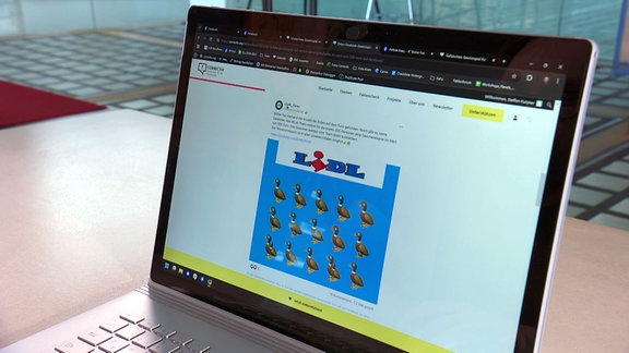 Lidl Gewinnspiel auf dem Display eines Laptops zu sehen.