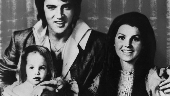 Elvis Presley mit Frau Priscilla und Tochter Lisa