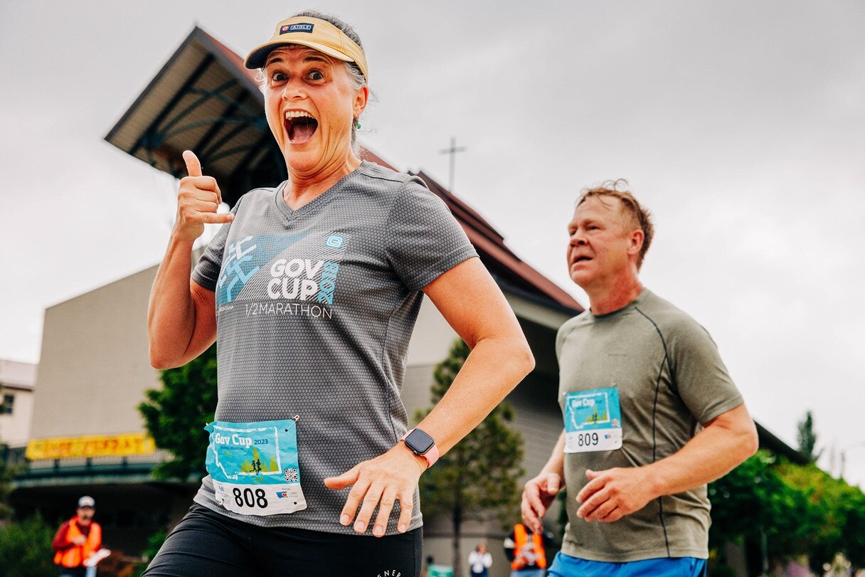 Glückliche Frau bei Marathon
