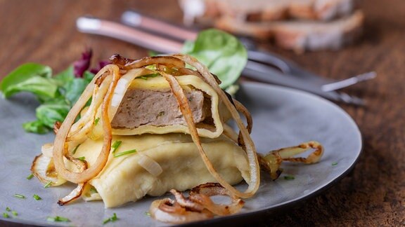 Maultaschen mit Zwiebel
