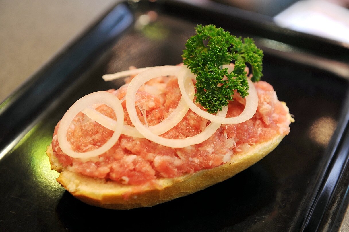 Mettbrötchen