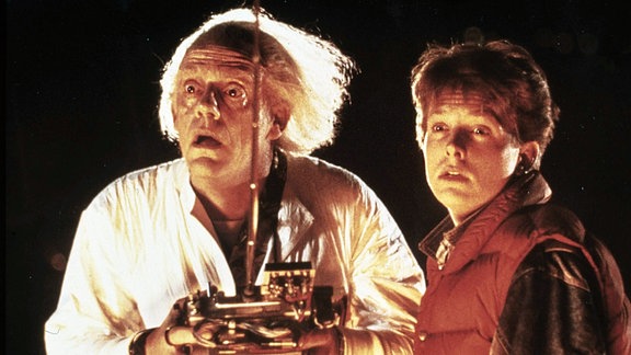 Michael J. Fox und Christopher Lloyd in einer Filmszene aus «Zurück in die Uukunft»