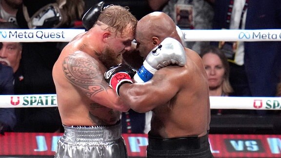 Mike Tyson und Jake Paul