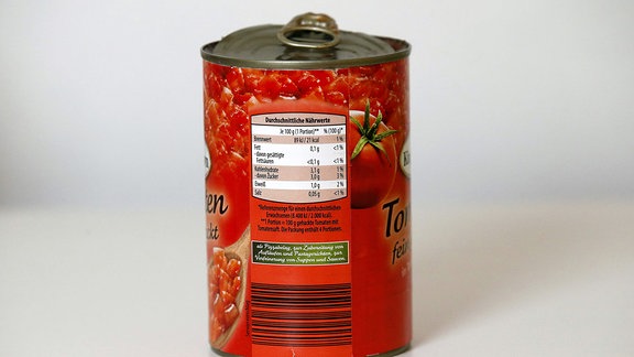 Nährwerttabelle auf einer Dose Tomaten
