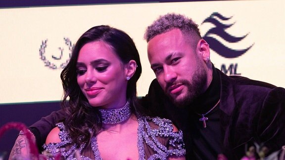 Neymar mit Freundin