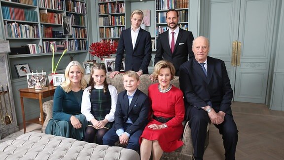 Marius Borg Hoiby and Crown Prince Haakon, front (L-R) Crown Princess Mette-Marit, Princess Ingrid Alexandra, Prince Sverre Magnus, Queen Sonja and King Harald pose during a Christmas photo session at Skaugum the the residence of the Crown Prince and Crown Princess of Norway in Asker, Norway,14 December 2015.