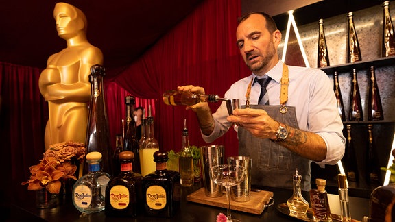 Charles Joly, Designer Offizieller Don Julio Oscar Cocktails bei der Pressevorschau des Governors Ball im Ray Dolby Ballroom.