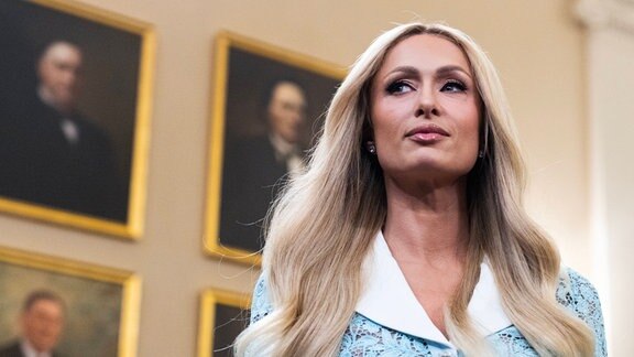 Paris Hilton, Aktivistin für gelebte Erfahrung und CEO von 11:11 Media