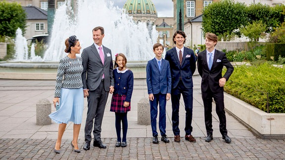 Prinz Joachim und Prinzessin Marie, Prinz Henrik und Prinzessin Athena, Prinz Nikolai und Prinz Felix von Dänemark, 2022