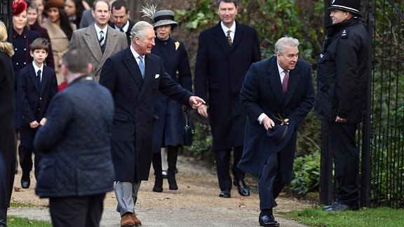 König Charles III. und Prinz Andrew