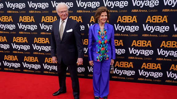 Sweden's King Carl Gustaf and Queen Silvia arrive for the ABBA Voyage concert