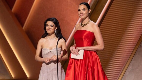 Rachel Zegler und Gal Gadot