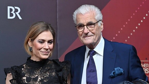 Julia Schütze und Sky Du Mont