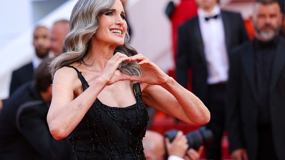 Andie MacDowell, bei einer Gala