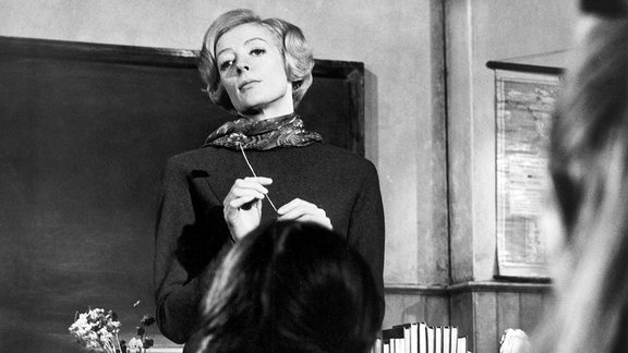 Maggie Smith, am Set des Films „The Prime of Miss Jean Brodie“, 20th Century-Fox, 1969, USA.