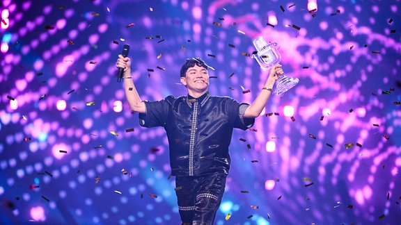 Der Gewinner des Eurovision Song Contest 2025, JJ aus Österreich.