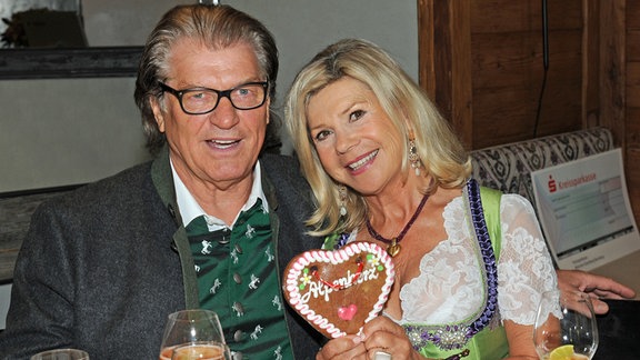 Das Volksmusikpaar Marianne und Michael Hartl kommen zum Charity Trachtenlunch.