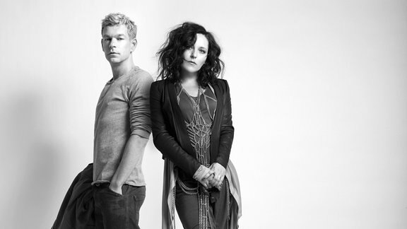 AnNa R. und Peter Plate von der Band «Rosenstolz» posieren im Studio (undatiertes Handout).
