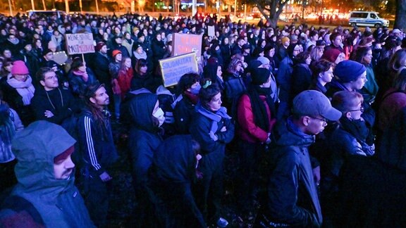 Protest gegen Till Lindemann