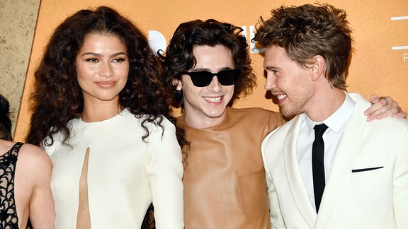 Zendaya, links, Timothee Chalamet und Austin Butler bei der Premiere von „Dune: Part Two“